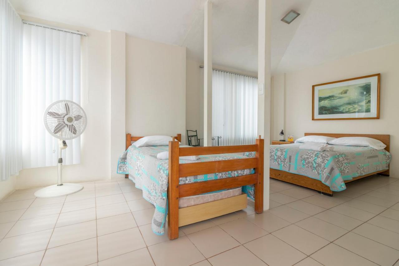 Oceanic Lodge Тонсупа Екстериор снимка
