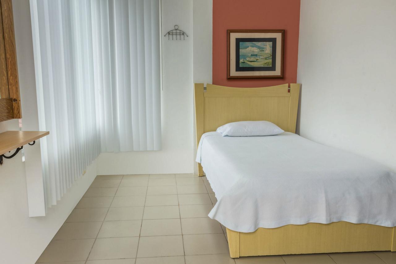 Oceanic Lodge Тонсупа Екстериор снимка